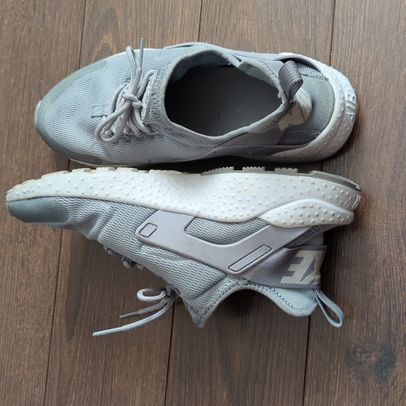 Nike Air Huarache Run Ultra “Stealth Grey” - Picture 7 of 12